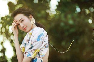 娱乐吃瓜君王鸥,娱乐圈的“吃瓜”女王，揭秘幕后故事